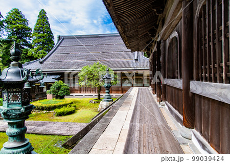 福井県 永平寺　～僧堂～ 99039424
