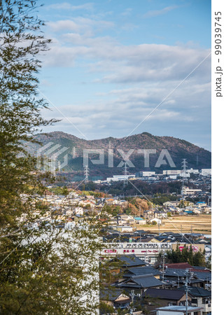 《愛知県》春日井市住宅風景 《愛知県》春日井市住宅風景 99039745