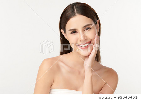 Beautiful young asian woman with clean fresh skin on white background, Face care, Facial treatment, Cosmetology, beauty and spa, Asian women portrait. 99040401