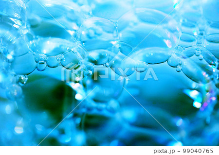 洗剤の泡、バブルのクローズアップ背景画像 洗剤の泡、バブルのクローズアップ背景画像 99040765