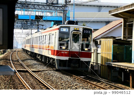 下町・浅草から日光・鬼怒川へ…快走する快速電車・6050系 99046512