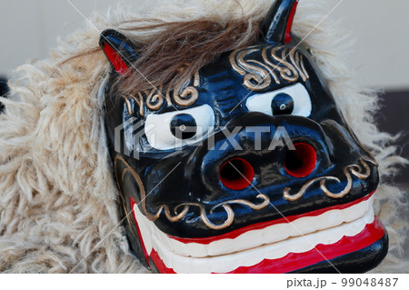 琉球獅子舞の獅子頭 琉球獅子舞の獅子頭 99048487