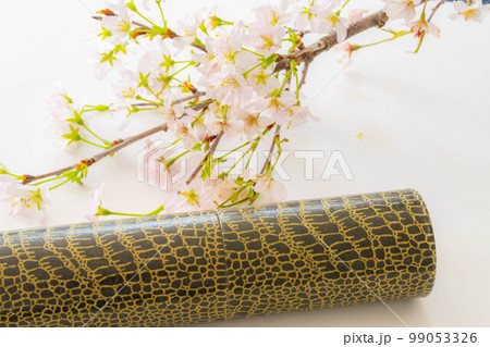 【卒業イメージ】卒業証書筒・賞状筒【物素材】 【卒業イメージ】卒業証書筒・賞状筒【物素材】 99053326