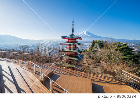 「山梨県」新倉山浅間公園「展望デッキ」 99060234