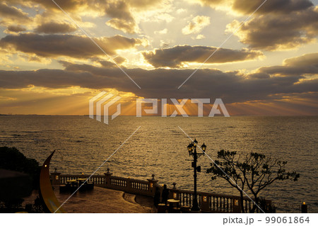 アメリカンビレッジの夕焼け アメリカンビレッジの夕焼け 99061864