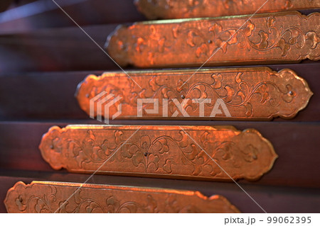 神具に装飾された金物（針名神社　愛知県 名古屋市） 99062395