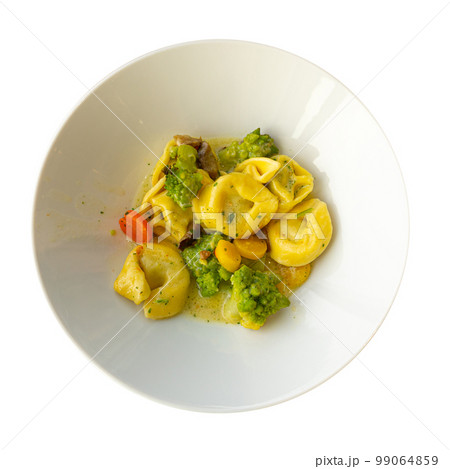 Cooked Tortellini in White Bowl, Agnolotti, Cappelletti, Dumplings, Stuffed Pasta, Tortelloni, Ravioli, Cappelletti 99064859