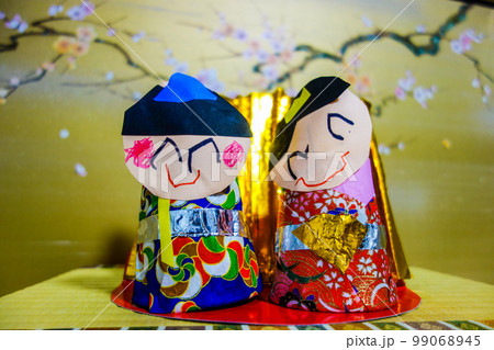 子供が作成した手作り雛人形 子供が作成した手作り雛人形 99068945