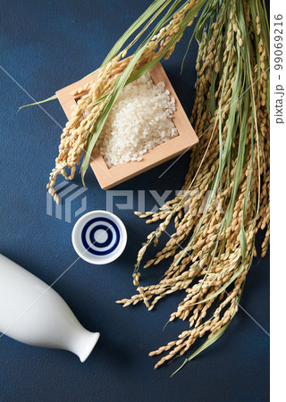 日本酒イメージ 日本酒イメージ 99069216