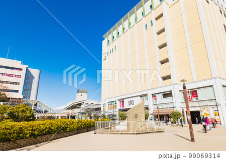 川崎市　新百合ヶ丘駅南口 99069314