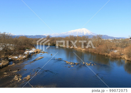 盛岡市太田橋から望む岩手山 盛岡市太田橋から望む岩手山 99072075