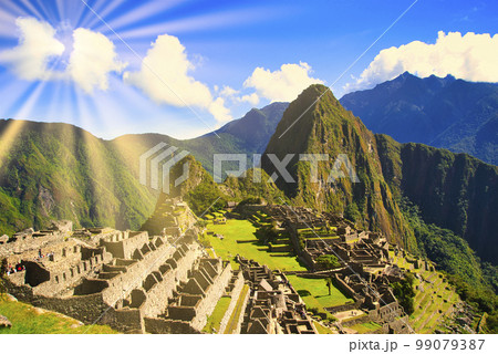 インカ帝国の空中都市・マチュピチュ遺跡の絶景 99079387