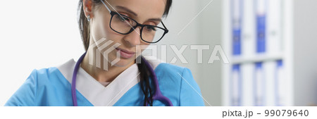 Veterinary care for cute a cat closeup Veterinary care for cute a cat closeup 99079640