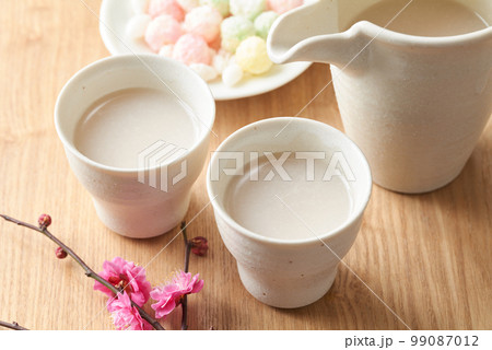 甘酒とひなあられ 99087012