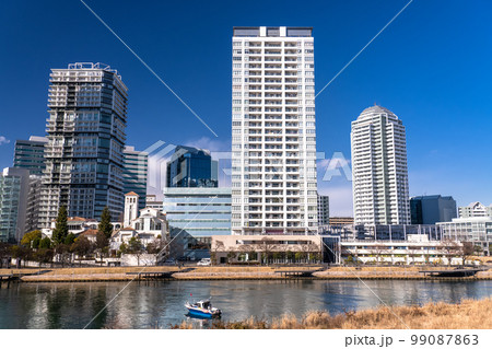 《神奈川県》横浜ベイエリア・タワーマンションの風景 《神奈川県》横浜ベイエリア・タワーマンションの風景 99087863