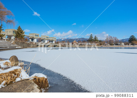 【釜口水門】冬の諏訪湖 99088311