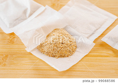 袋を破った粉末和風だし 99088586