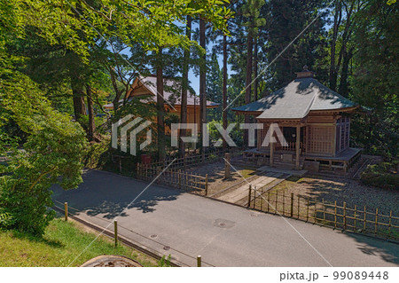 岩手平泉 中尊寺 境内の風景 99089448