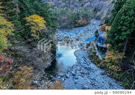 【岐阜】透明度の高い付知川や付知峡がエメラルドグリーンに輝きとても美しく心癒される、岩魚も美味しい 【岐阜】透明度の高い付知川や付知峡がエメラルドグリーンに輝きとても美しく心癒される、岩魚も美味しい 99090294