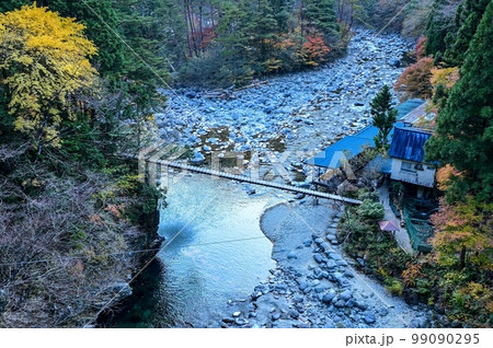 【岐阜】透明度の高い付知川や付知峡がエメラルドグリーンに輝きとても美しく心癒される、岩魚も美味しい 【岐阜】透明度の高い付知川や付知峡がエメラルドグリーンに輝きとても美しく心癒される、岩魚も美味しい 99090295