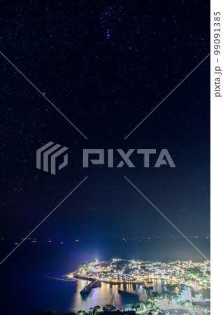 伊豆稲取(静岡県賀茂郡東伊豆町)の夜景 伊豆稲取(静岡県賀茂郡東伊豆町)の夜景 99091385