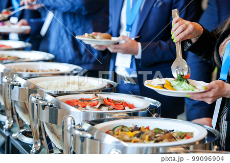 people at a banquet people at a banquet 99096904