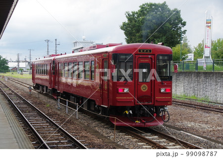 長良川鉄道 美濃太田駅 観光列車ながら「森号」 99098787