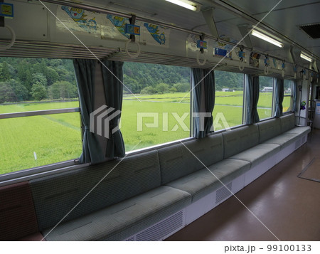 長良川鉄道 車内から稲穂を望む 99100133