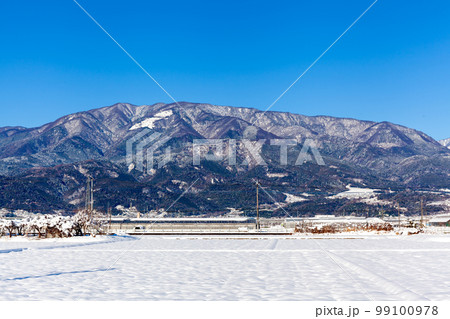 南アルプス櫛形山の雪景色 99100978