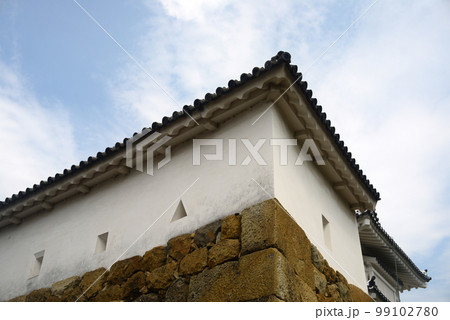 姫路城城壁の狭間-1 姫路城城壁の狭間-1 99102780