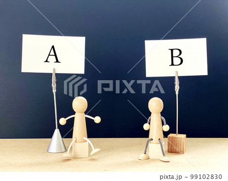 人形2つとメッセージカード2枚_AとB文字入り 99102830