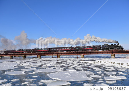 釧網本線　釧路ー東釧路　JR北海道　C11-171＋14系＋スハシ44　SL冬の湿原号 99103087