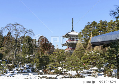 仙台　雪の輪王寺庭園 99104824