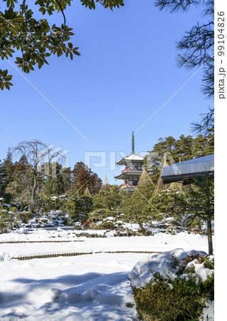 仙台　雪の輪王寺庭園 99104826