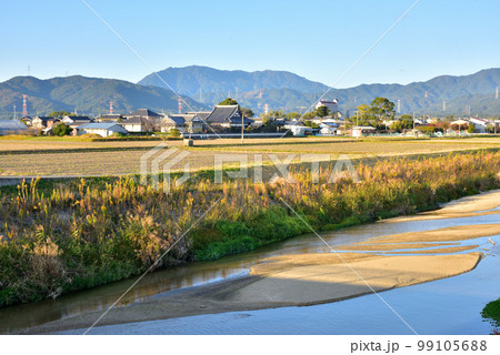 宝満山　曾根田川　福岡県筑前町東小田から撮影　 99105688