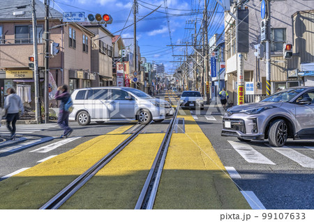 神奈川県鎌倉市の都市風景 腰越駅 神奈川県鎌倉市の都市風景 腰越駅 99107633