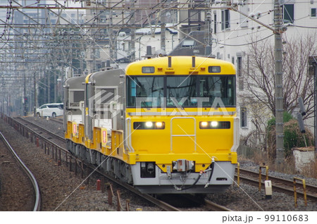 東北本線 土呂駅 新型レール運搬車キヤ195 99110683