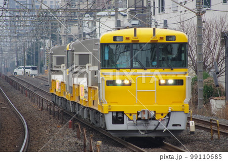 東北本線 土呂駅 新型レール運搬車キヤ195 東北本線 土呂駅 新型レール運搬車キヤ195 99110685