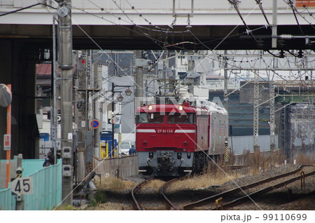 東北本線 土呂駅 EF81とカヤ27 99110699