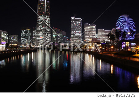 横浜みなとみらい21の夜景 99127275