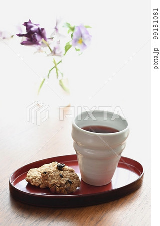 春のお茶タイム 99131081