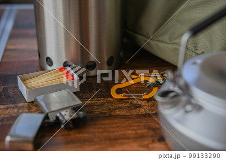 アウトドアキャンプ道具 クローズアップ撮影素材 99133290