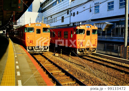 広島で活躍する…首都圏色のキハ40系 99133472