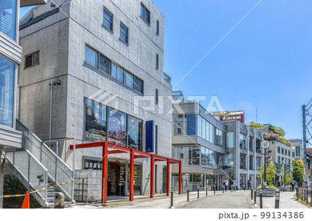 東京渋谷の都市風景　渋谷キャットストリート 99134386