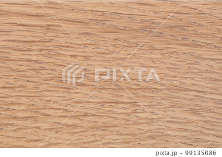 木目の背景素材（オーク材） 99135086