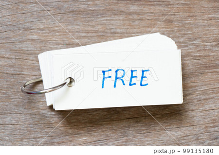Flash card with handwriting in word free on wood background Flash card with handwriting in word free on wood background 99135180