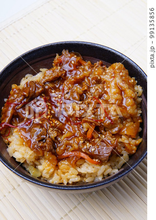 焼肉丼 カルビ 焼肉丼 カルビ 99135856