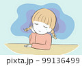 1人で悩み事を抱えて泣く女の子 99136499