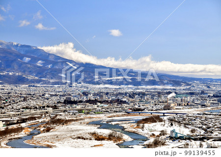 上田市街地を望む(長野県上田市)【2023.2】 99139455