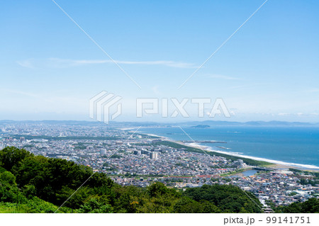 【神奈川県】湘南の街並み（7月） 99141751